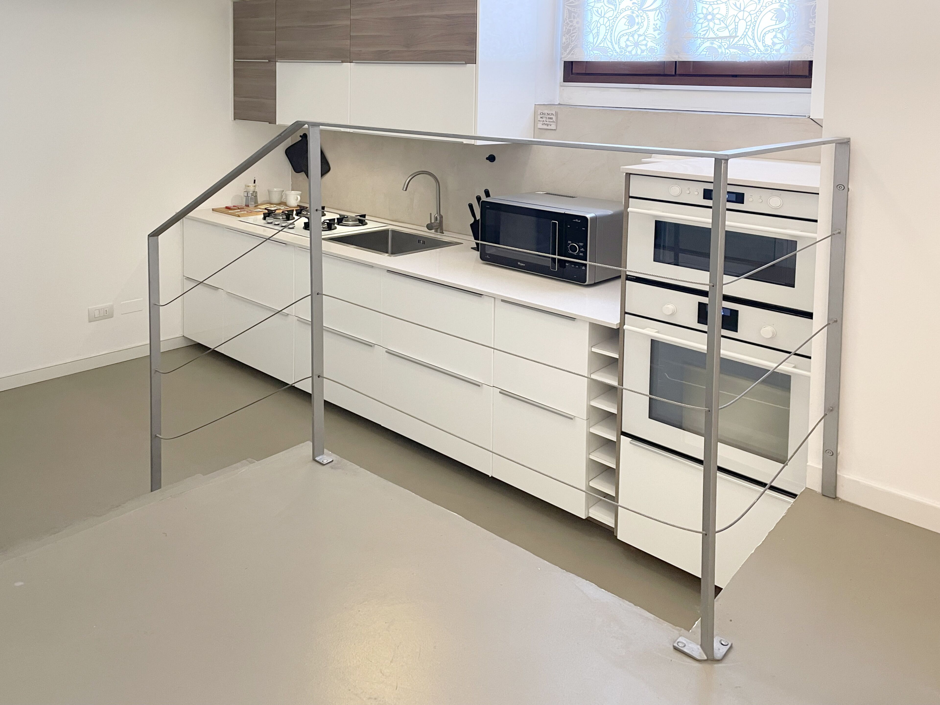 Kühlschrank, Herdplatte, Geschirrspüler