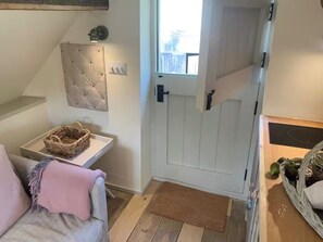 TV - Little Rissington, pets, Parking, Sleeps 2 (Cheltenham)