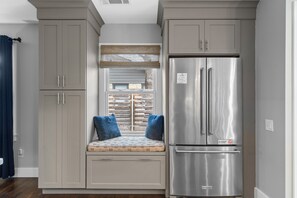 Interior - Guest Favorite luxury retreat in North Central Austin. (Austin)