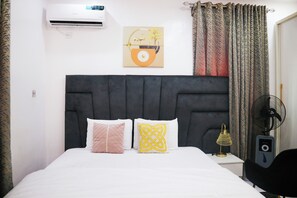 2 Schlafzimmer, Bügeleisen/Bügelbrett, Internetzugang, Bettwäsche