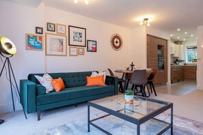 Téléviseur, bureau