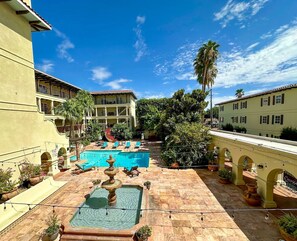 Pool - 2 Suite with Pools, Hot Tub & Grill, Steps from Historic Downtown Laredo (Laredo)