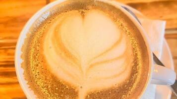 Dagelijks continentaal ontbijt inbegrepen