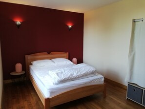 アイロン / アイロン台、WiFi、ベッドシーツ