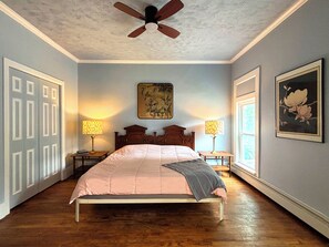 Room - Charming 1886 Victorian Retreat in the Catskills - Hamden, NY (Hamden)