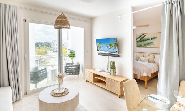 Iron/ironing board, WiFi, bed sheets - Modern Caribbean Stay Coral Azul 304 (Dominicus)