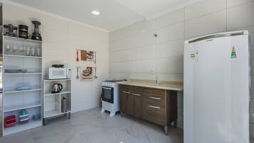 Basic Apartment | Private kitchen