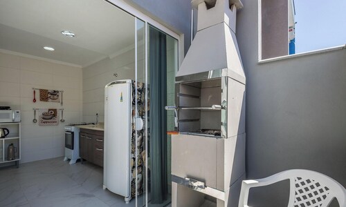 House w/ BBQ 300m From the Beach Fjz0003