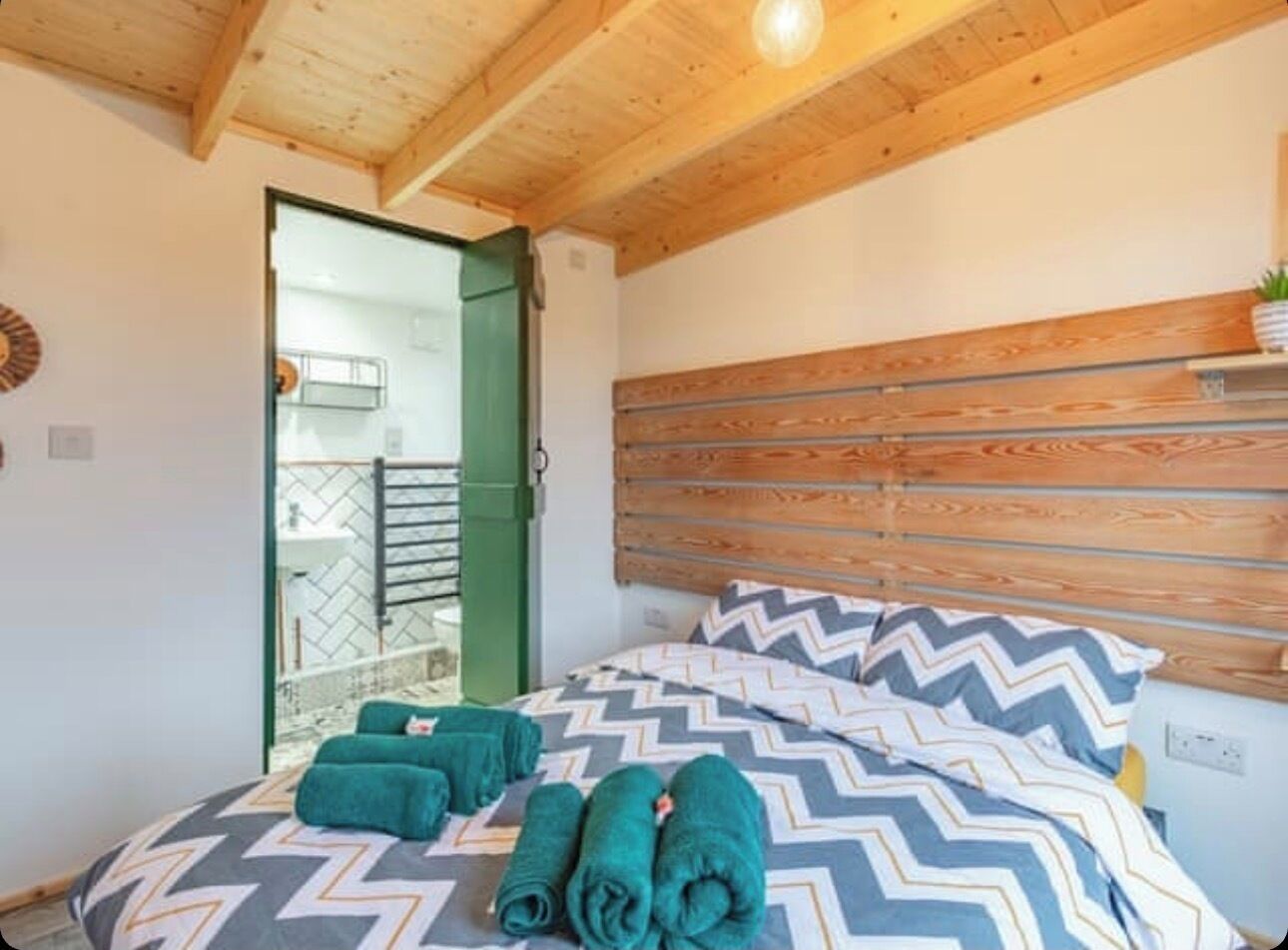 1 bedroom, WiFi, bed sheets, wheelchair access
