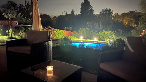 Lake view, 3-bedroom villa with pool in beauty Őrbottyán, HU in highest comfort