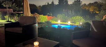 Lake view, 3-bedroom villa with pool in beauty Őrbottyán, HU in highest comfort