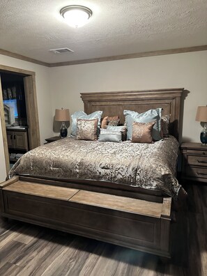 3 bedrooms, WiFi, bed sheets