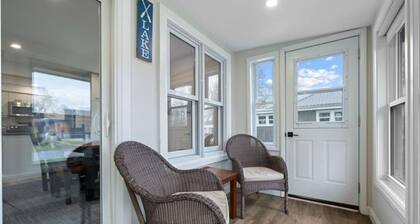 Turkey Point Cottage steps from Beach