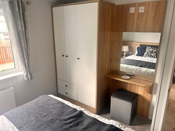 3 dormitorios, tabla de planchar con plancha, wifi y ropa de cama