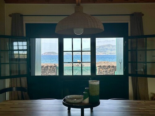 Pico Island Villas 22 - Ocean Front & UNESCO Heritage Century-Old Grapevines