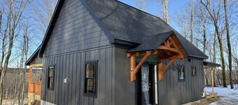 New Mountain Cabin, dark skies, and great views!
