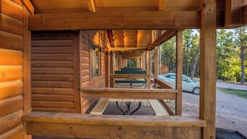 Cabin, 1 Bedroom, Non Smoking | Property grounds