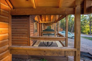 Cabin, 1 Bedroom, Non Smoking | Property grounds