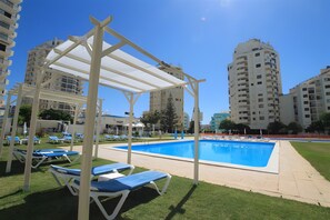 Pool - Apartment 'Galé 13 D - Sea View' with Shared Pool, Sea View and Wi-Fi (Armação de Pêra)