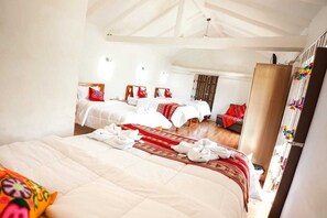 Desk, free WiFi - Horizonte Hotels (Cusco)