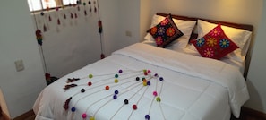 Habitación estándar doble, 1 cama doble | Escritorio y wifi gratis