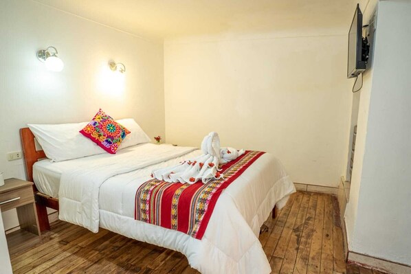 Standard Double Room, 1 Double Bed | Desk, free WiFi