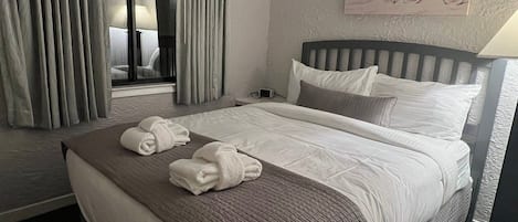 Fer et planche à repasser, Wi-Fi, draps fournis