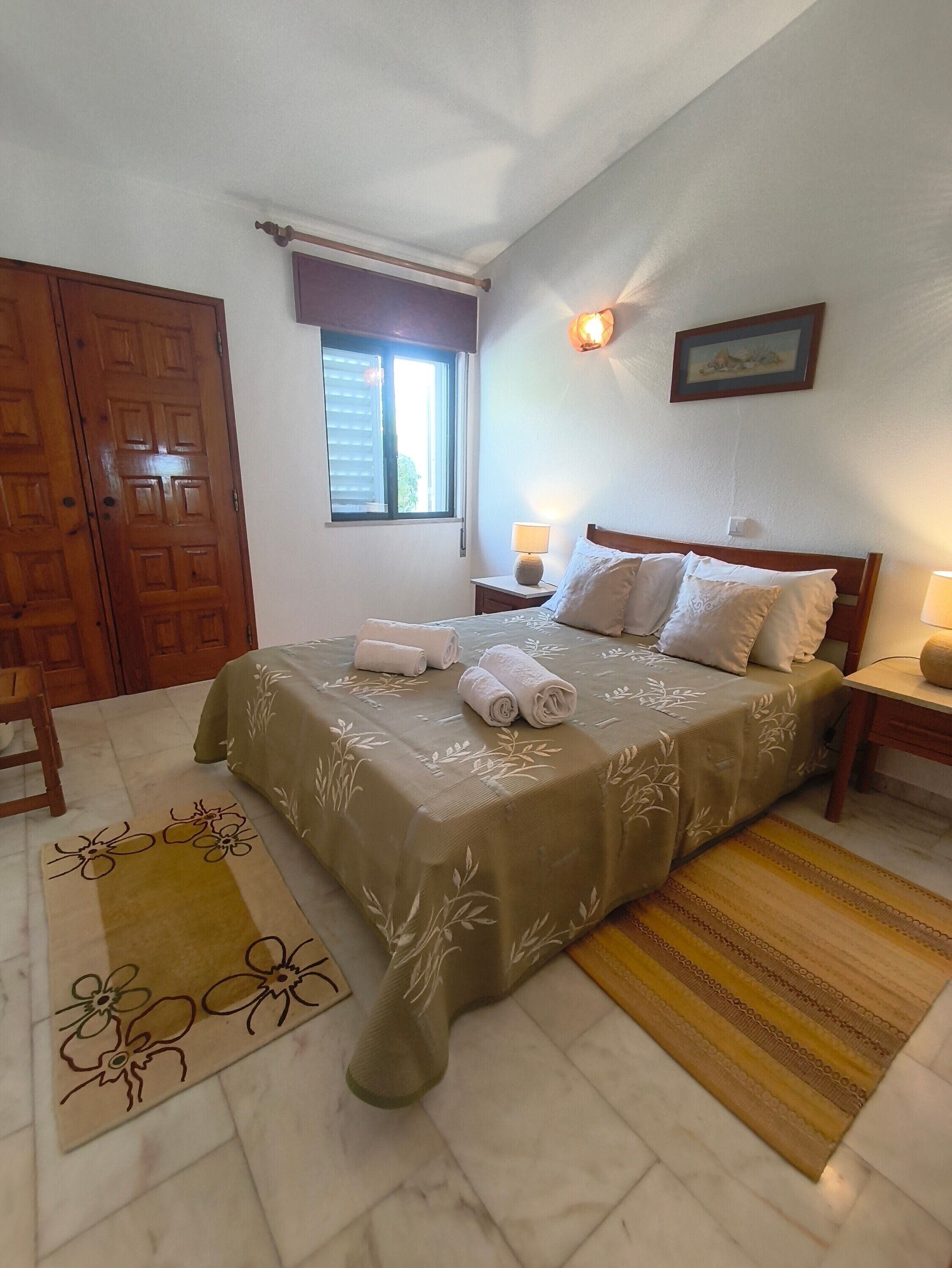 熨斗/熨衣板、WiFi、床单