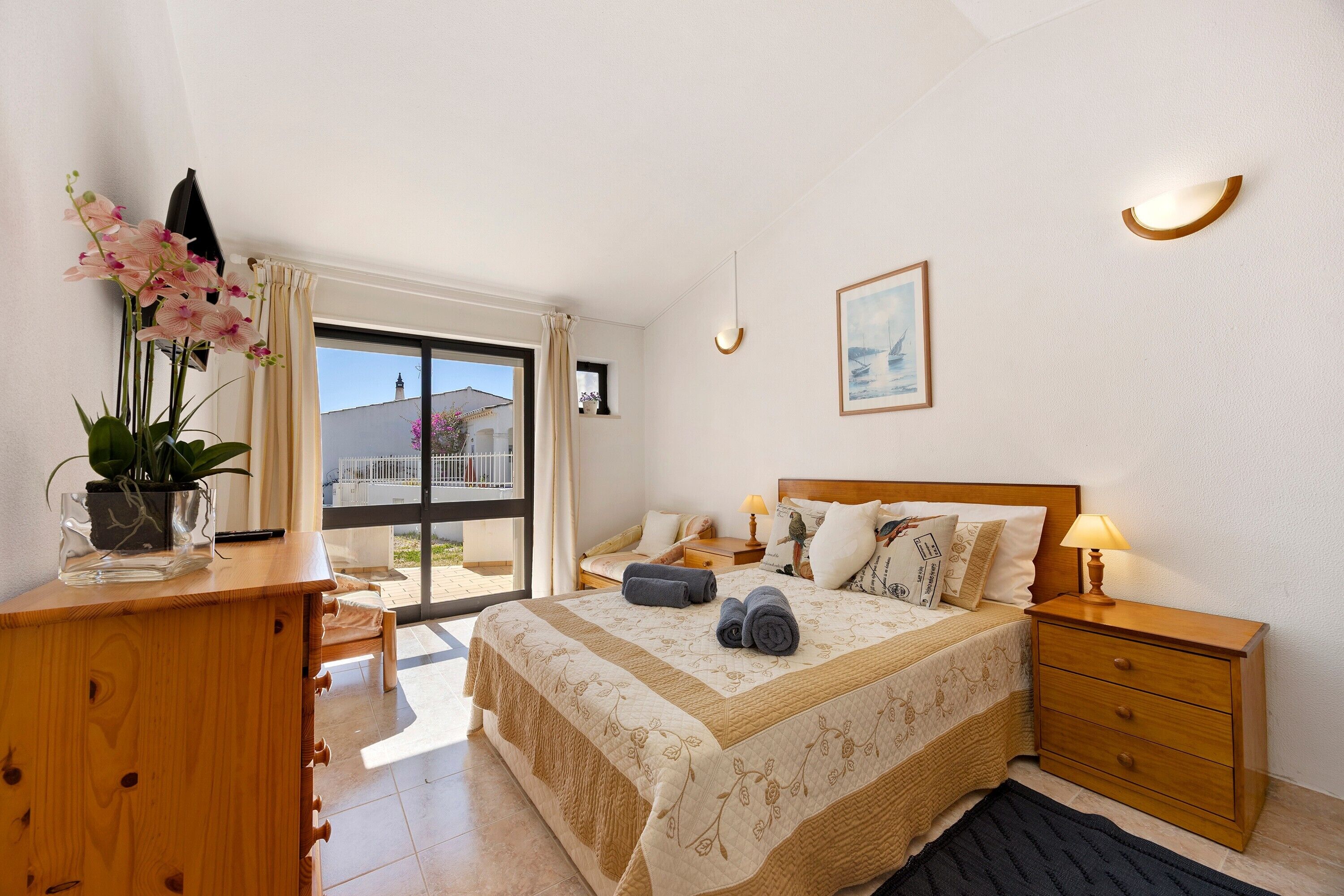 Bügeleisen/Bügelbrett, WLAN, Bettwäsche