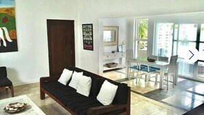 TV - VILLA BALI 10 MINUTES FROM JUAN DOLIO BEACH (Playa Juan Dolio)