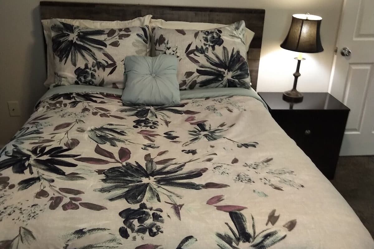 Comfort Apartment, Courtyard View | Blackout curtains, free WiFi