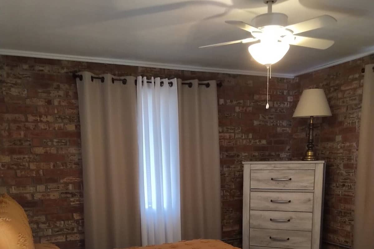 Comfort Apartment, Courtyard View | Blackout curtains, free WiFi