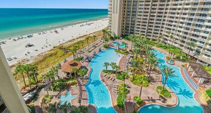 WHITE SAND BEACH
2-bedroom 2-bath. Largest and most beautiful pool in the city.