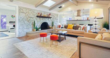 Luxury 4-bedroom Retreat in Plano with Pool, Jacuzzi, Games & Relaxing Vibes