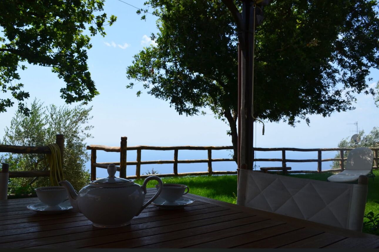 Villa, sjøutsikt | Utendørsservering