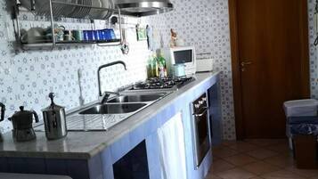 Villa, sjøutsikt | Eget kjøkken