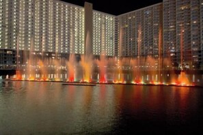 Exterior - Dolphin Views! Laketown Wharf - 7th Floor! (Panama City Beach)