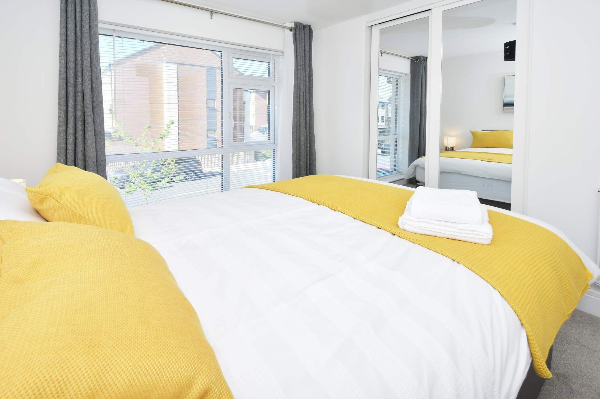 Bügeleisen/Bügelbrett, Internetzugang, Bettwäsche