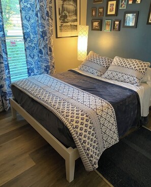 Iron/ironing board, WiFi, bed sheets - Here’s your stay for the Kentucky Derby!  3-bedroom house in the Derby City! (Louisville)