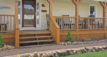 Delightful Appalachian Trail 2-bedroom lodge with AC in Central Damascus