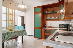 Fridge, oven, stovetop, dishwasher - Very beautiful villa a few steps from the beach (Marina di Ragusa)