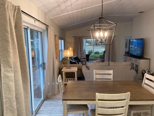 Villa with a view (golf & water) *newly remodeled