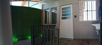 Paradise Apartment: Family loft with a view.