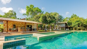 Pool - PF141 Sophisticated Duplex 3 Suites - Praia do Forte (Mata de São João)
