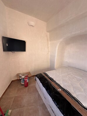 Bügeleisen/Bügelbrett, kostenloses WLAN, Bettwäsche