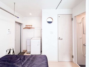 1 slaapkamer, een bureau, wifi, beddengoed