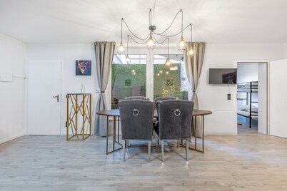 Aurion City - Central design apartment with outdoor area