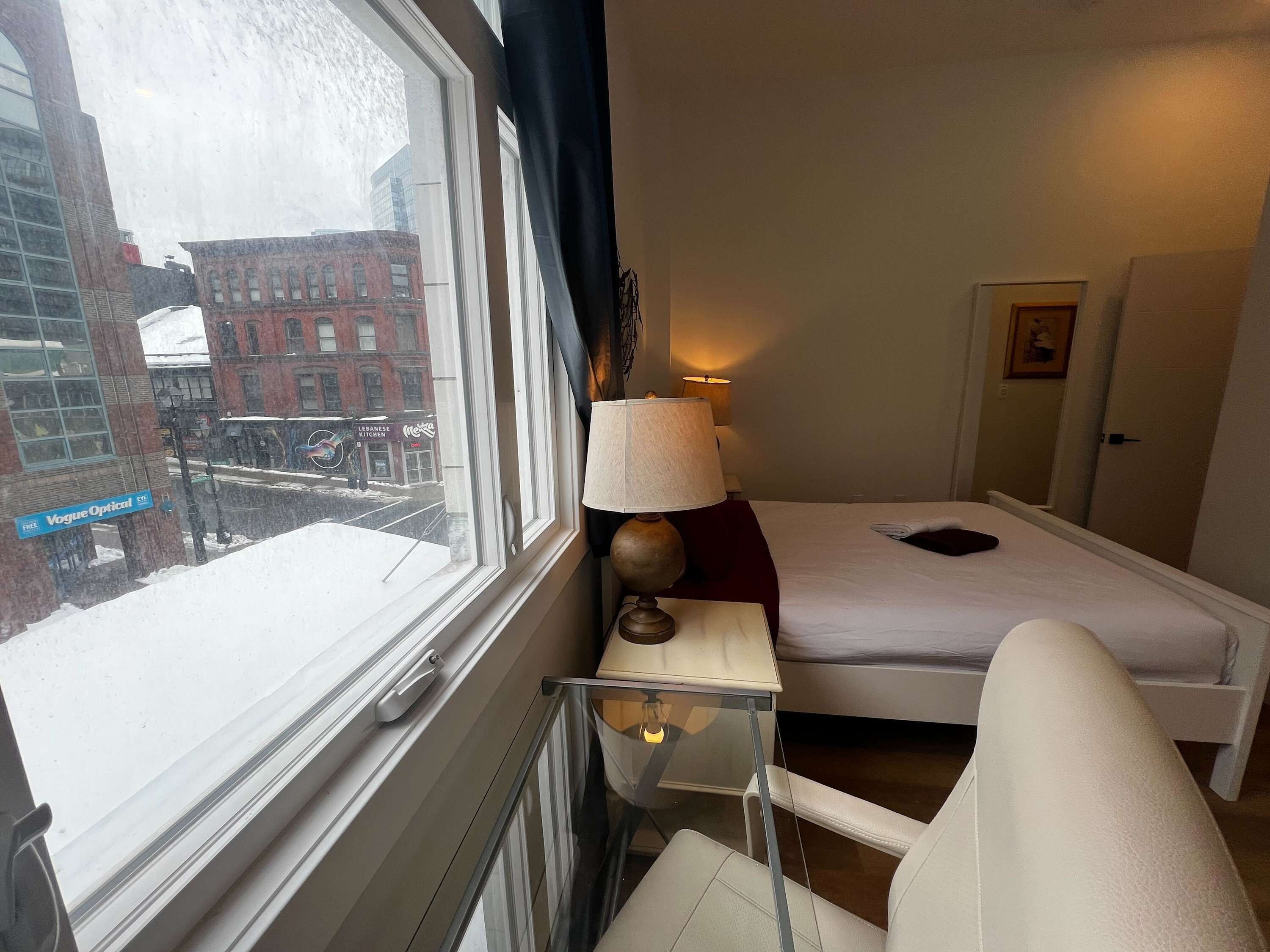 1 bedroom, desk, iron/ironing board, WiFi