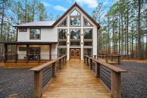Exterior - NEW! Forest Views, Hot Tub, Game Room and Arcade (Broken Bow)