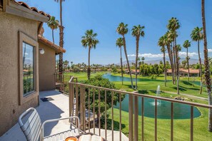 Property grounds - Exclusive 2BR, Golf Views & Private BBQ (Palm Desert)